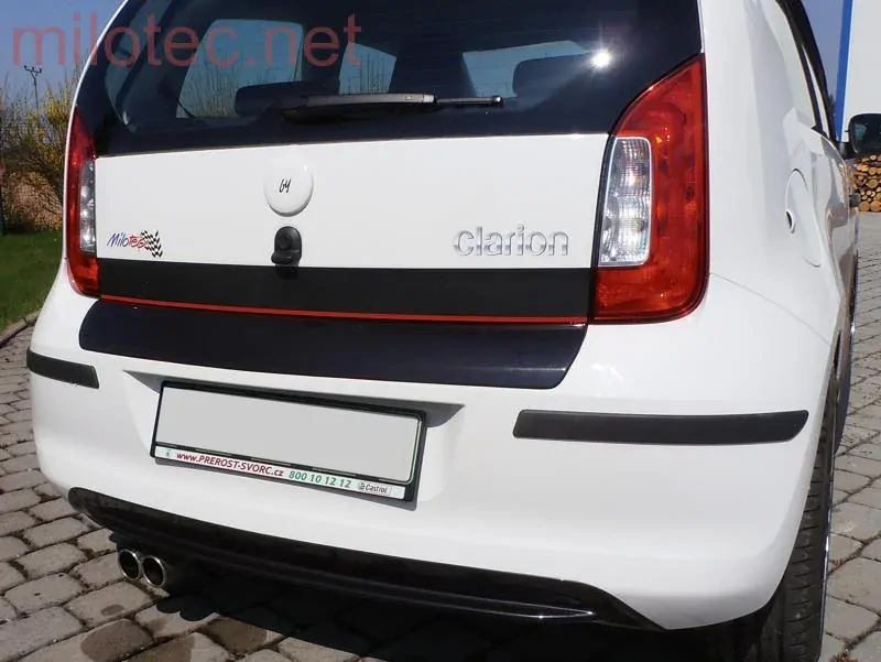 kat.č. 088 04 - Práh pátých dveří, černý lesklý "klavírlak", Citigo od r.v. 2012