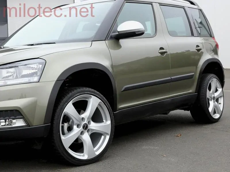 kat.č. 817 04 - Lemy blatníků, Škoda Yeti Outdoor Facelift od r.v. 2013