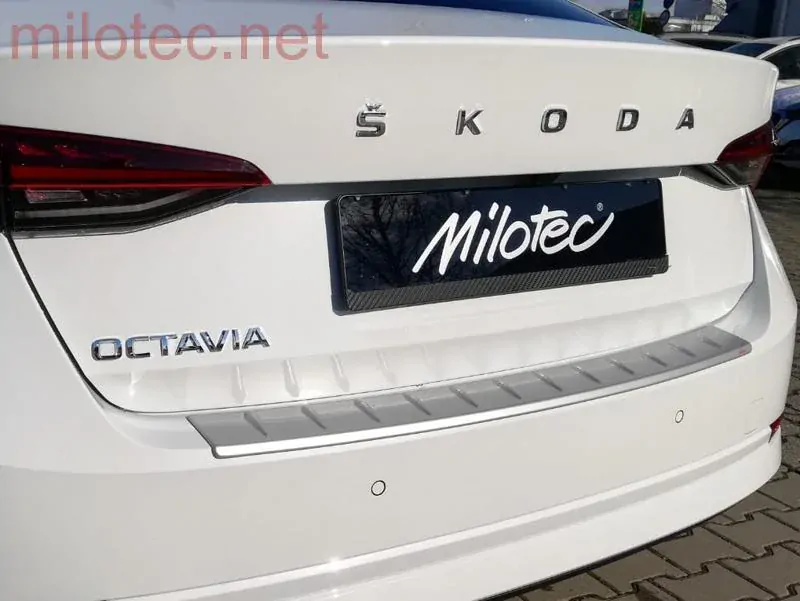 kat.č. 4 656 15 - Práh pátých dveří s výstupky, stříbrný matný, Škoda Octavia IV. Limousine / Limousine RS, od r.v. 2019