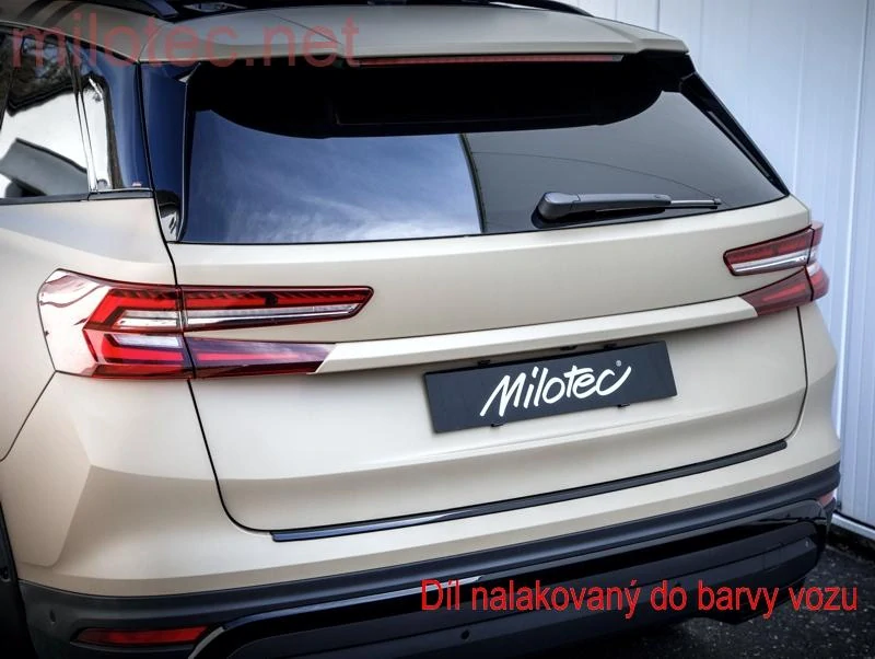kat.č. 2 958 04 - Lišta nad zadní SPZ, černý lesklý "klavírlak", Kodiaq II., 2024 –›