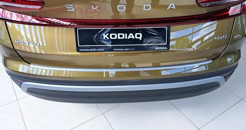 kat.č. 2 956 22 - Práh pátých dveří - Alu Brush - lesklý, Kodiaq II. 01/2024 –›