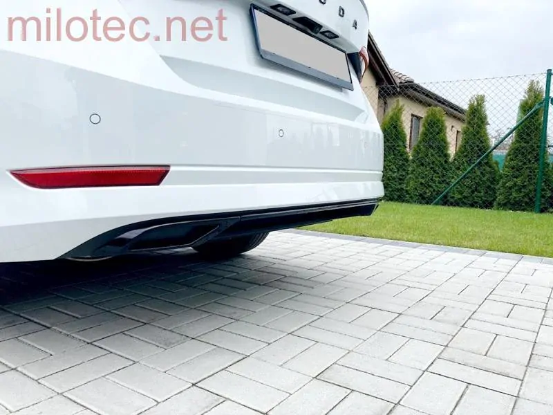 kat.č. 4 688 04 - Dummy – koncovky výfuku se středovou lištou, černý lesklý "klavírlak", Octavia IV., Limousine / Combi / Hybrid, od r.v. 2020