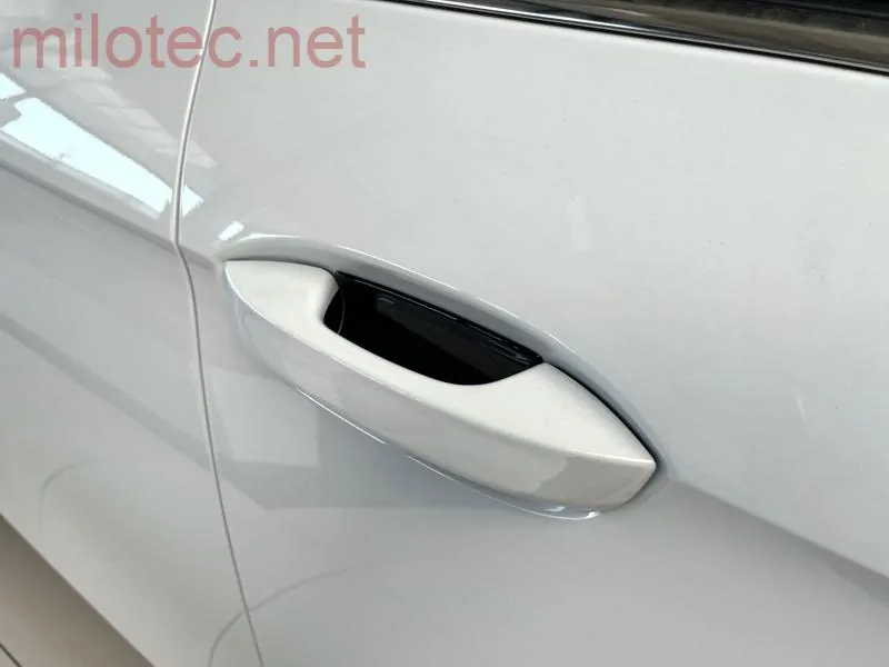 kat.č. 44 255 04 - Kryty pod kliky, Superb IV. 