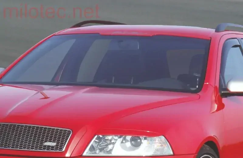 kat.č. 682 04 - Clona předního okna, Škoda Octavia II. 2004-2012